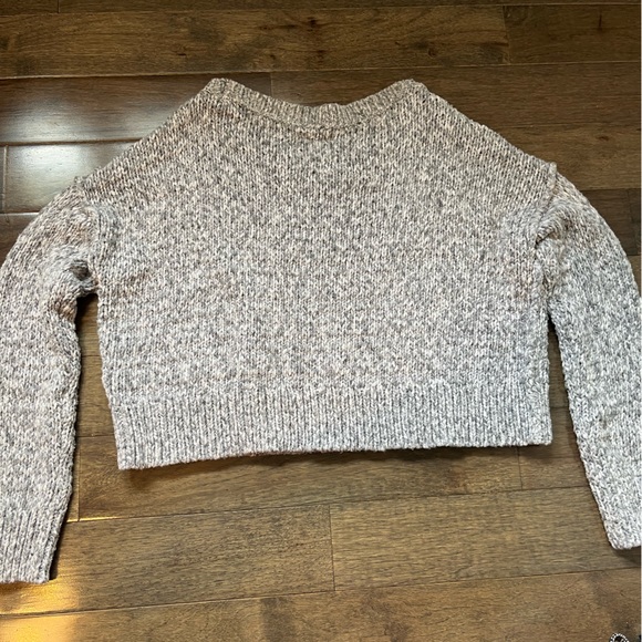 Gray Knit Cropped Sweater - Picture 2 of 4